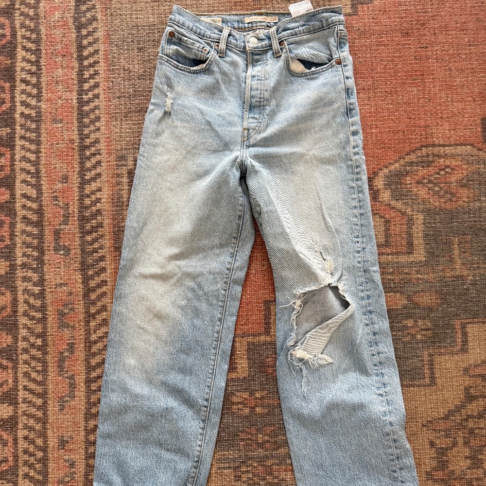 Levi Ribcage Straight Ankle Jeans